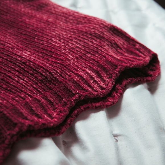 Dark Red Catherine Malandrino Sweater - Picture 9 of 9